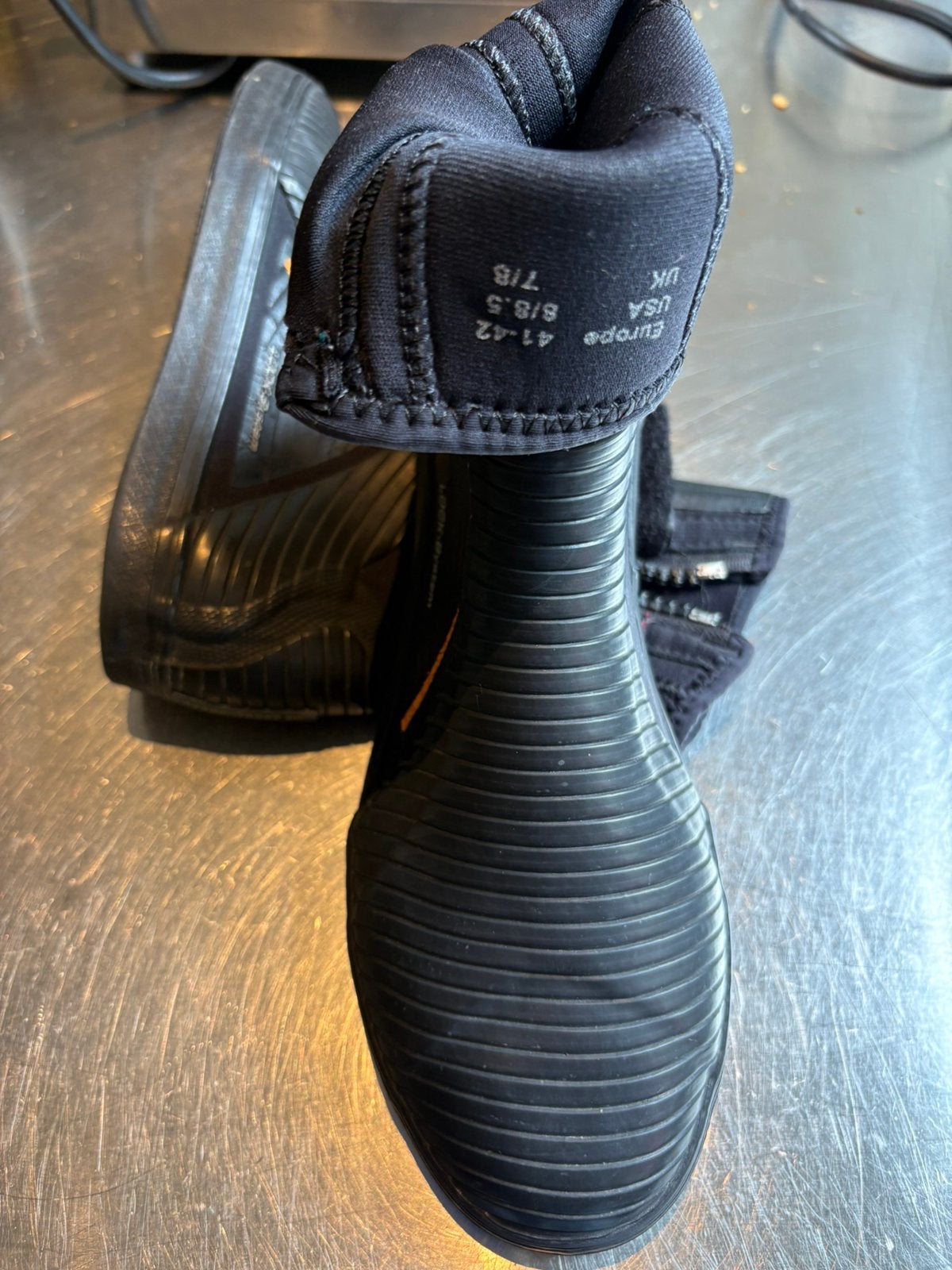 Neopreen zelschoenen, Watersport en Boten, Ophalen of Verzenden, Zo goed als nieuw, Kind, Wetsuit