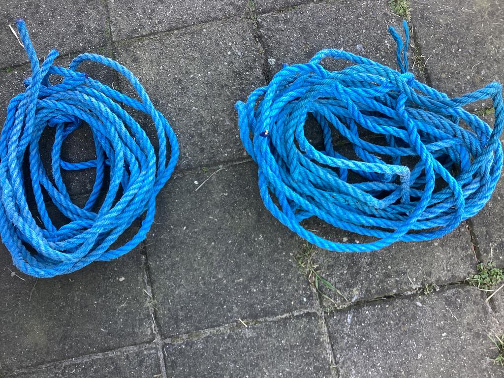 Blauw nylon touw, Ophalen, Zo goed als nieuw