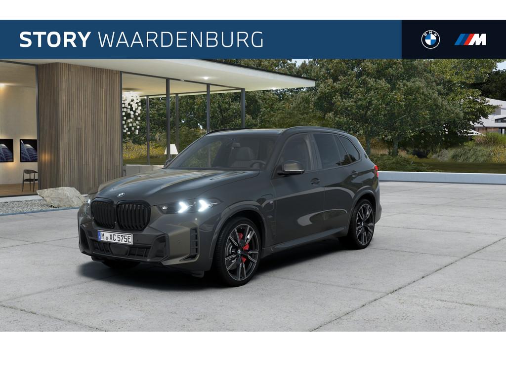 BMW X5 xDrive50e M Sport Automaat / Trekhaak / Panoramadak /, Automaat, 2395 kg, Metallic lak, Leder