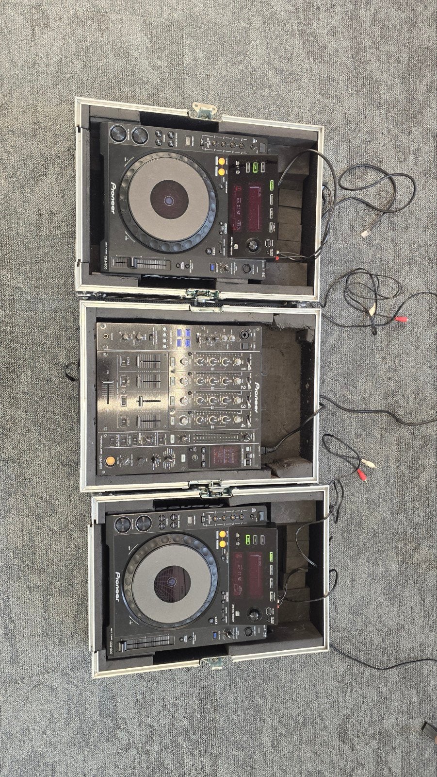 2x CDJ-900 en DJM-850 mixer in flightcase. Weinig gebruikt, Ophalen, Zo goed als nieuw, Pioneer