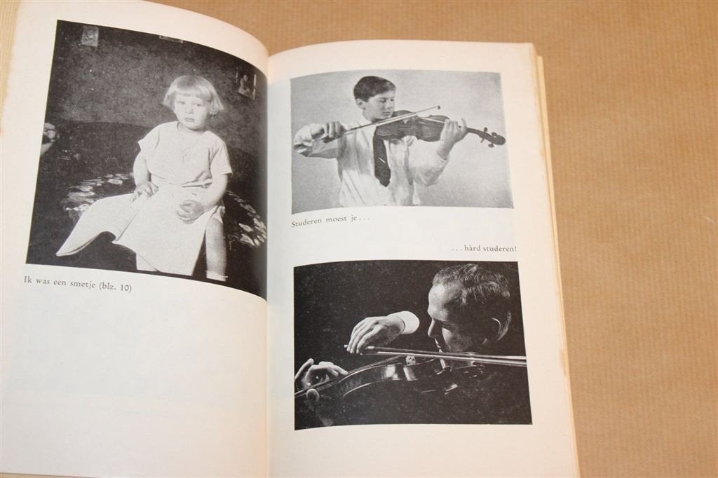 Daar Sta Je Dan — Theo Olof, Vintage Ooievaar 1958, Ophalen of Verzenden, Gelezen, Artiest