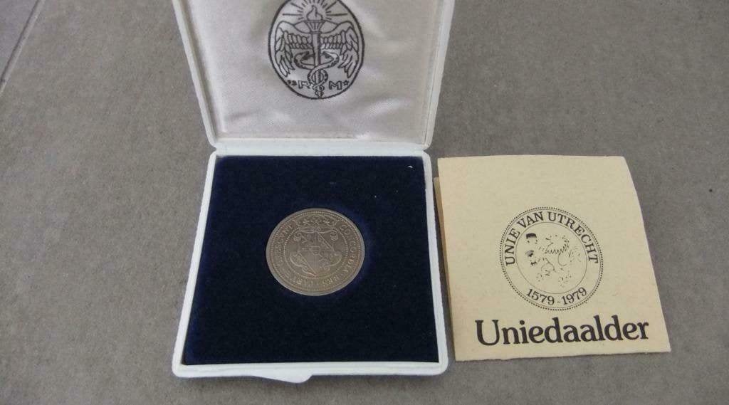 Uniedaalder van Utrecht - munten - euro bewaar mappen, Ophalen of Verzenden, Koningin Beatrix, Euro's