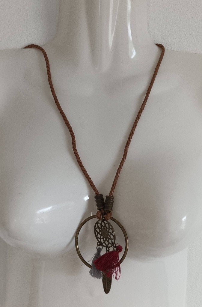 Boho ketting met dromenvanger en kwastjes, Ophalen of Verzenden, Gebruikt, Overige materialen
