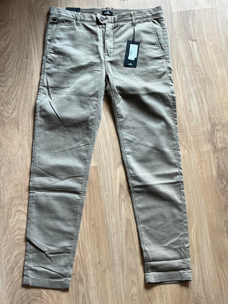 Vanguard regularfit chino V9, maat 33/32, nieuw, wvp €139,99, Kleding | Heren, Spijkerbroeken en Jeans, Overige kleuren, Nieuw