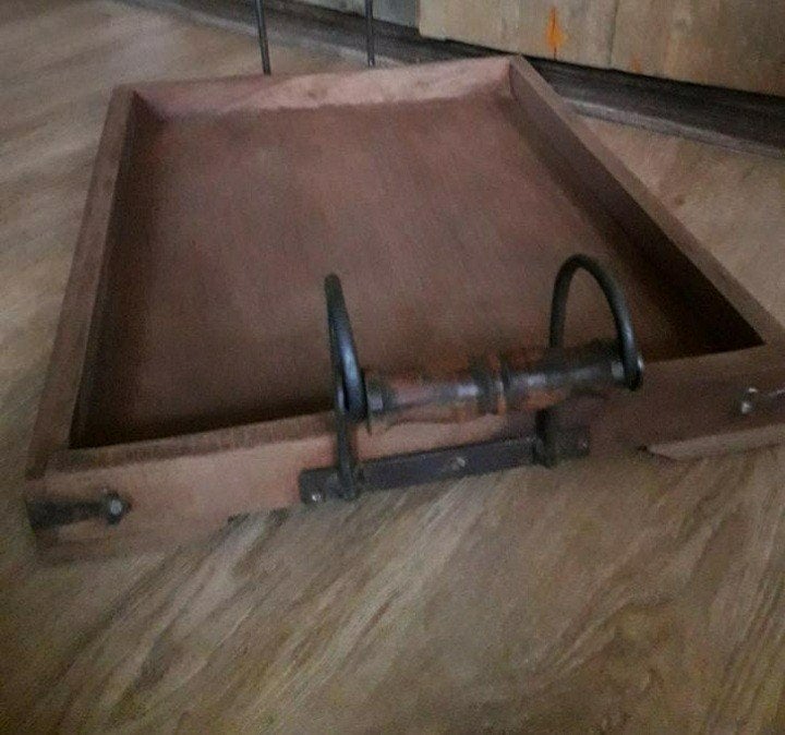 Houten dienblad met ijzeren details, Huis en Inrichting, Ophalen, Rechthoekig, Hout