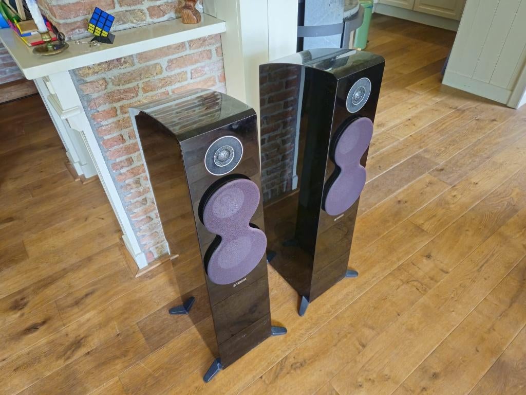 YAMAHA  NS-F700 speakers, Zo goed als nieuw, 120 watt of meer, Front, Rear of Stereo speakers, Ophalen