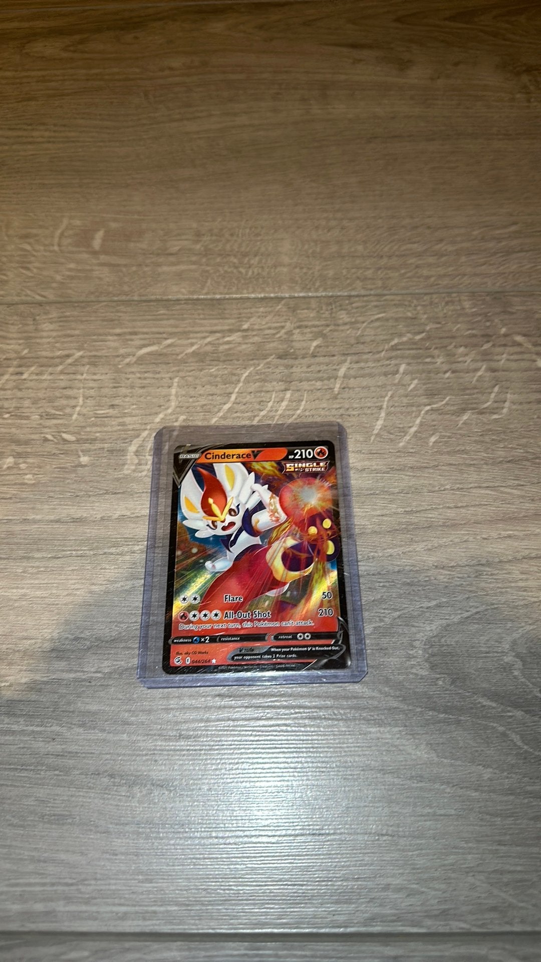 Cinderace V 044/264, Hobby en Vrije tijd, Verzamelkaartspellen | Pokémon, Ophalen of Verzenden, Zo goed als nieuw