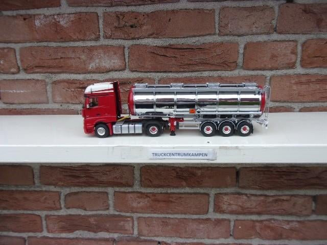 WSI  Mercedes c Benz  MP4  van  Limpens., Hobby en Vrije tijd, Modelauto's | 1:50, Ophalen of Verzenden, Nieuw, Bus of Vrachtwagen