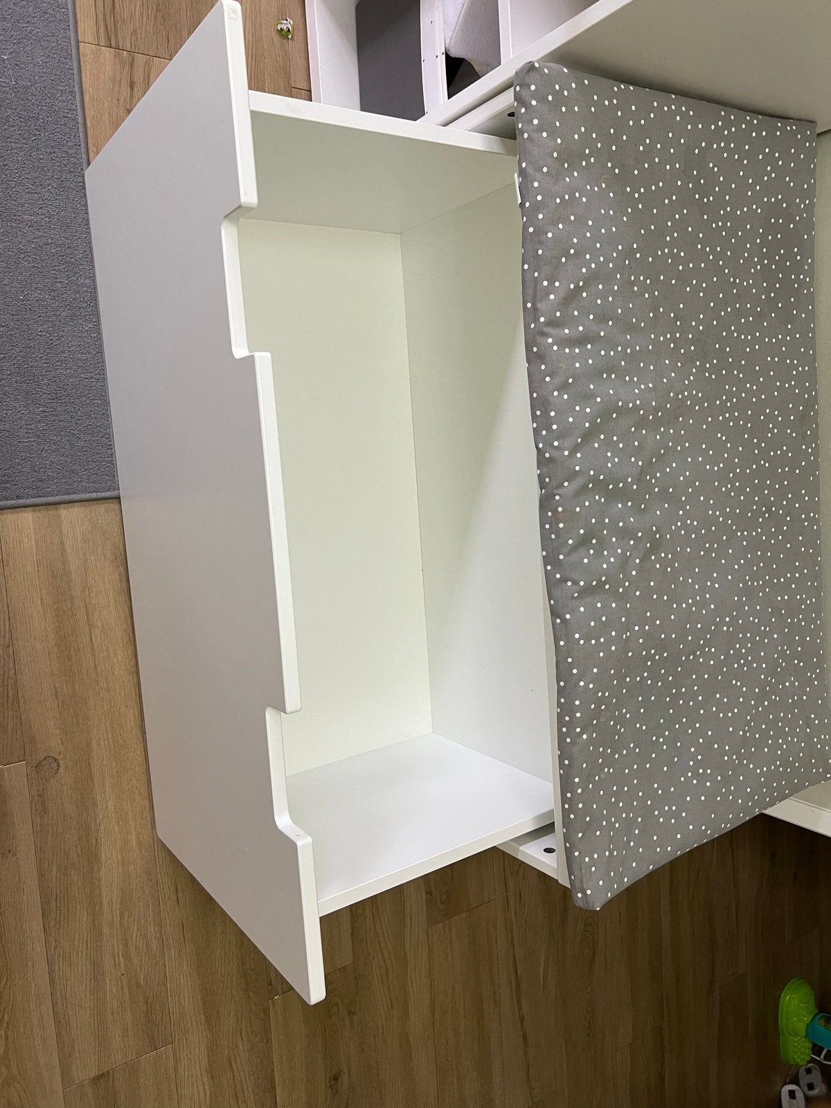 IKEA Stuva Speelgoedkist met Kussen - Wit, Ophalen, Zo goed als nieuw