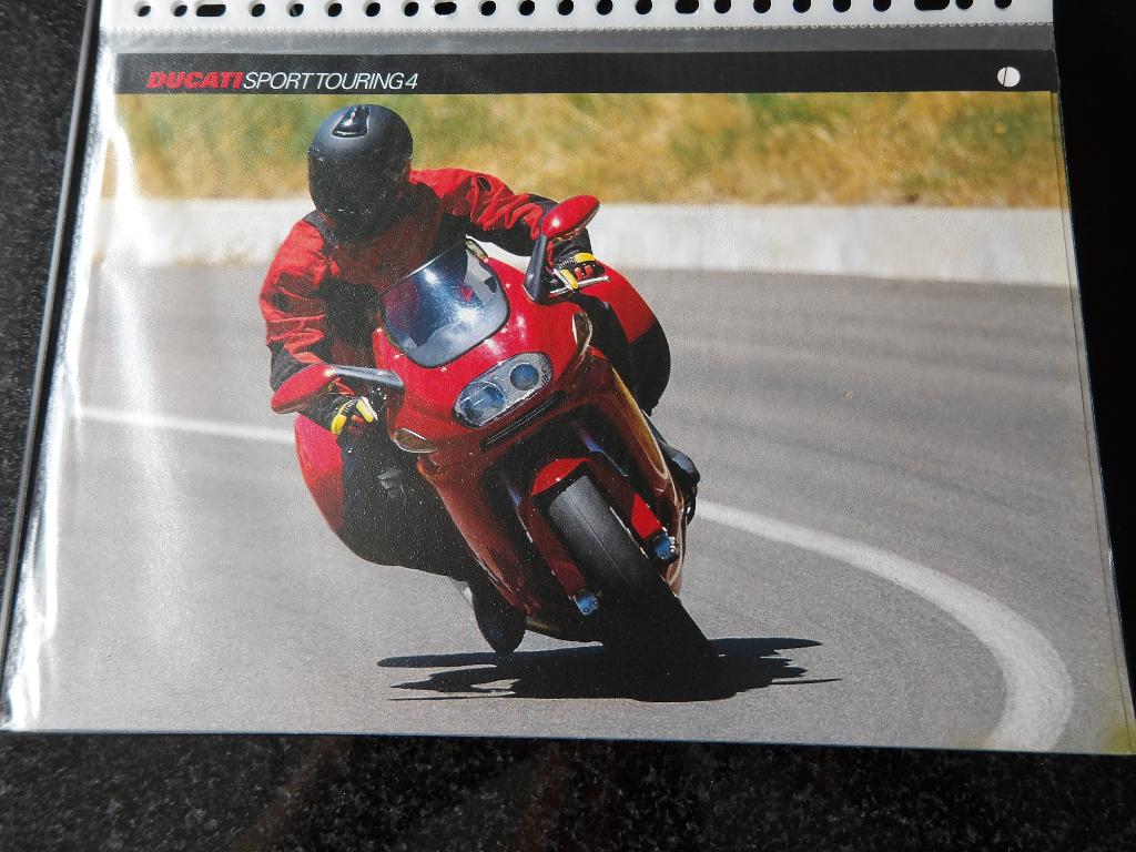 Folder Ducati Sport touring 4 ST4, Motoren, Verzenden, Ducati