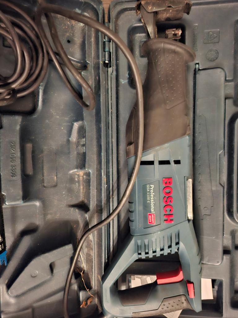 Bosch Professional GSA 1100 E Reciprozaag, Ophalen, Gebruikt, 70 mm of meer, Reciprozaag