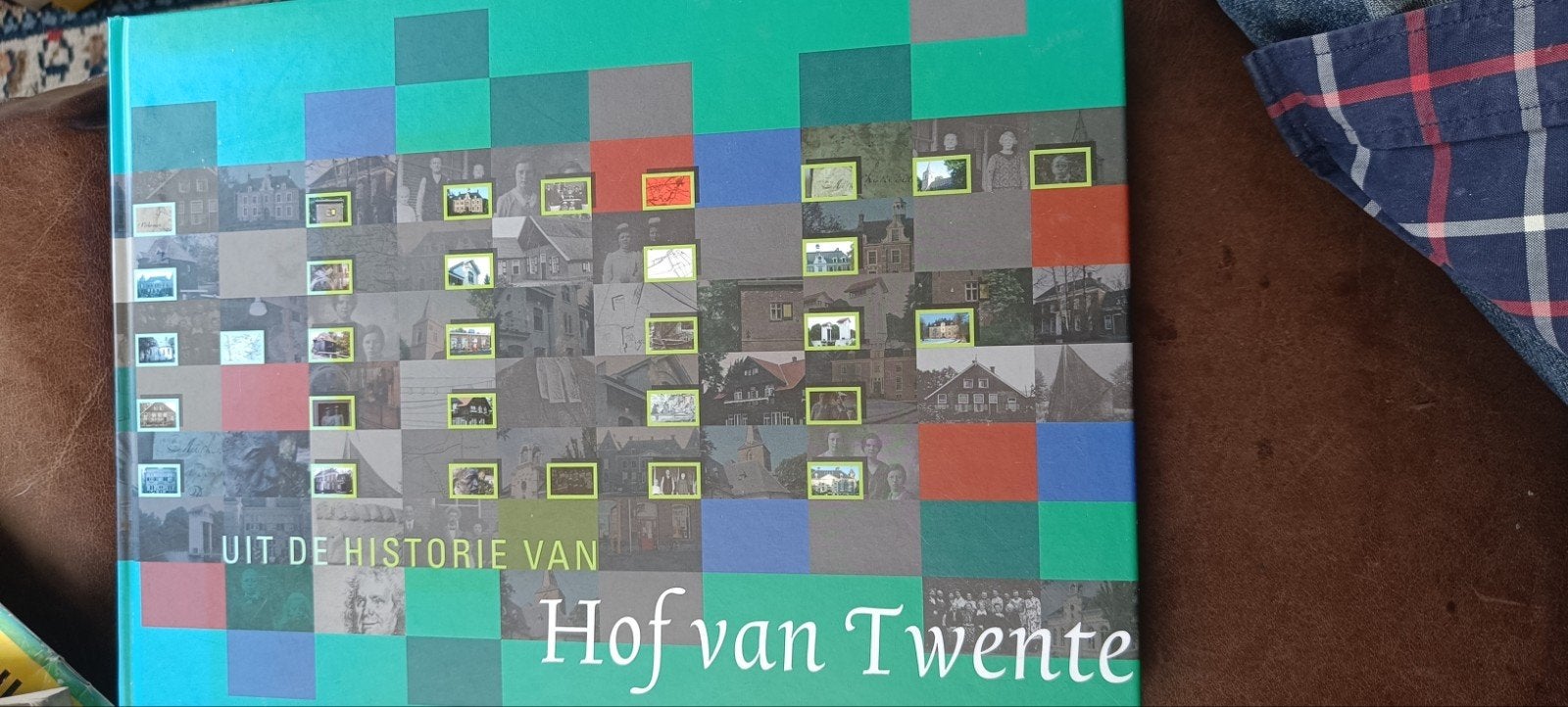 Uit de historie van Hof van Twente - Boek, Ophalen of Verzenden, 20e eeuw of later, Zo goed als nieuw, Onbekend