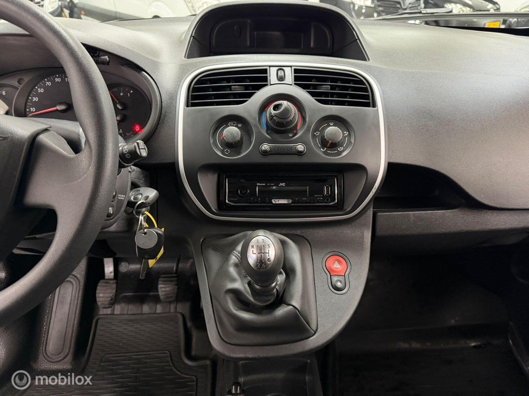 Foto 6 van Renault Kangoo 1.5 Blue dCi 2 Schuideuren Airco