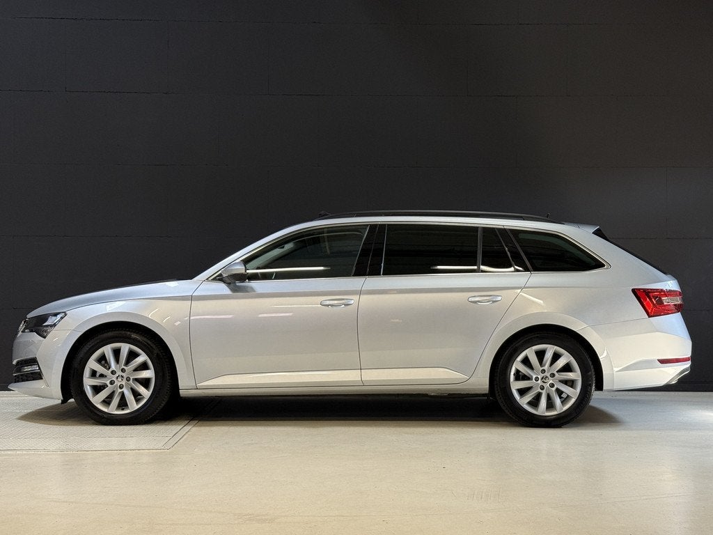 Skoda Superb Combi 1.4 TSI iV Business Edition Plus | Panora, Auto's, Skoda, Stof, Gebruikt, 4 cilinders, 1600 kg