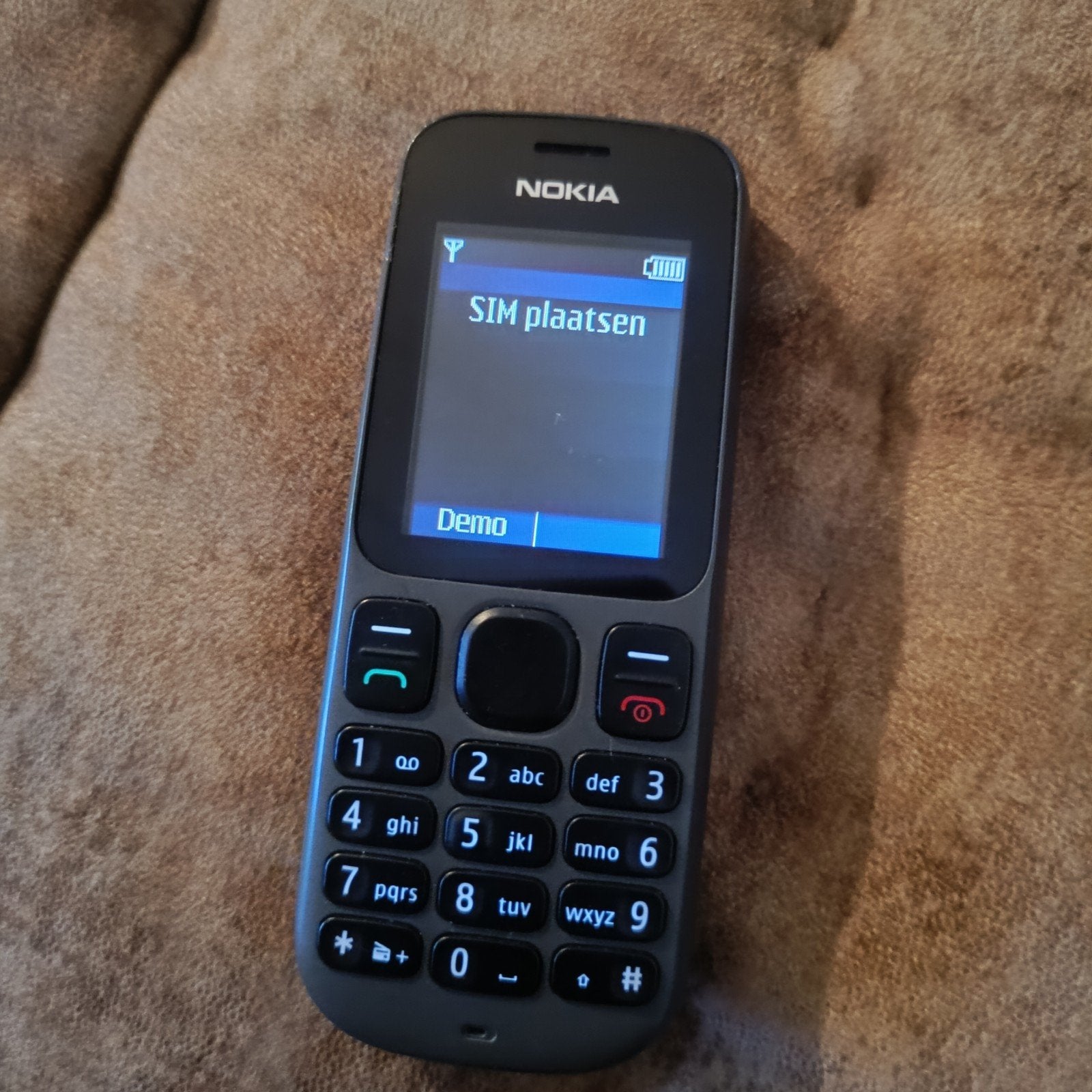 nokia model 100, Ophalen, Zo goed als nieuw, Zwart