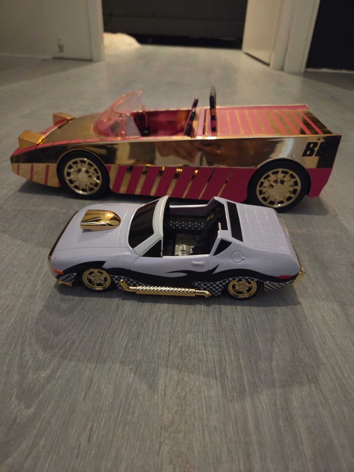 LOL auto's, Ophalen