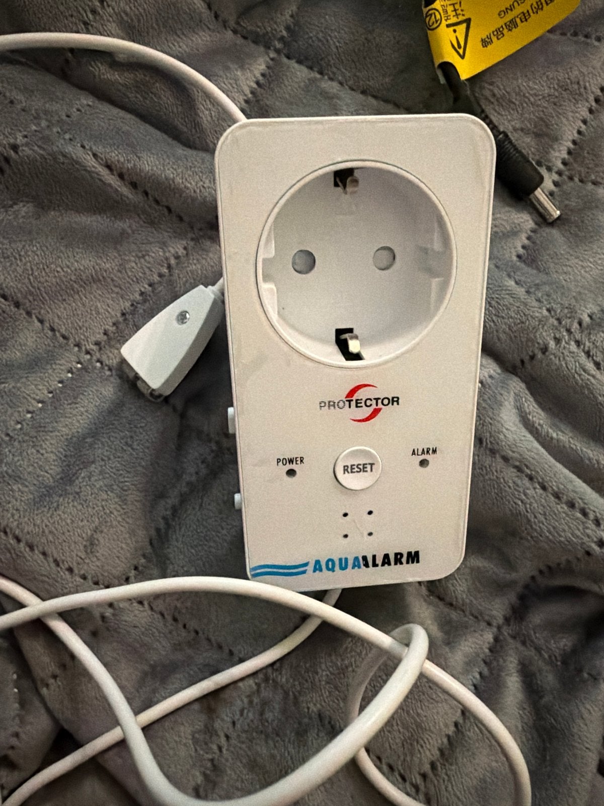 Protector WA-5 Wateralarm met stopcontactfunctie, Ophalen of Verzenden, Zo goed als nieuw, Detector, Sensor of Melder, Overige soorten