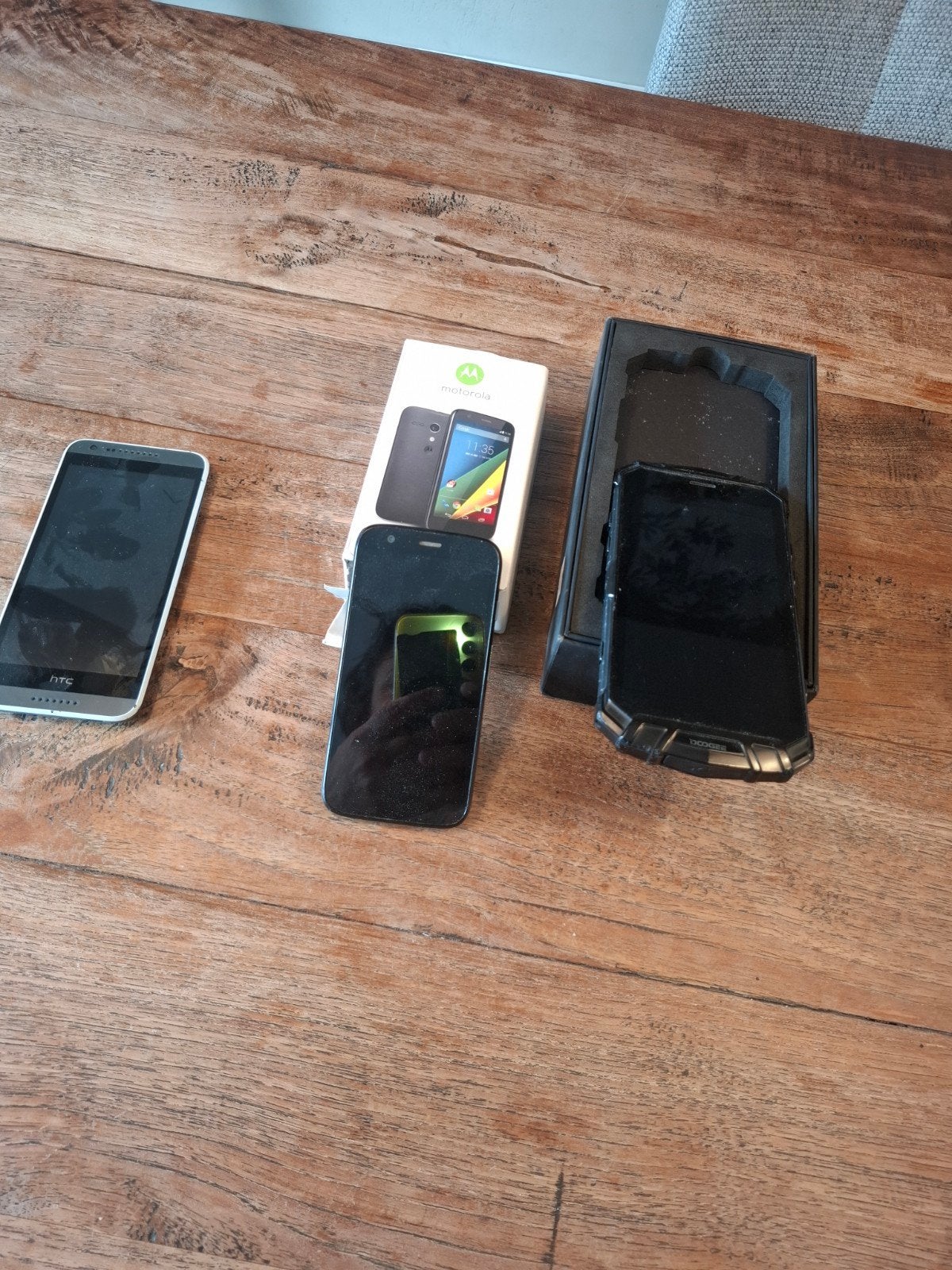 3 mobiele telefoons: HTC, Motorola en Doogee telefoon, Ophalen, Gebruikt, Zonder abonnement, Zonder simlock