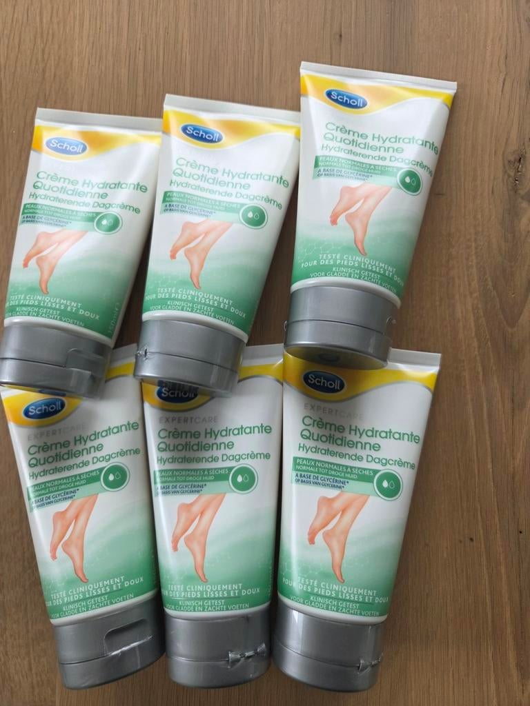 Scholl Hydraterende Dagcrème Voeten (6 stuks), Ophalen of Verzenden, Nieuw, Bodylotion, Crème of Olie