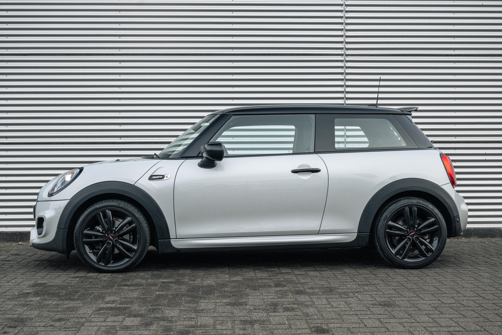 MINI Hatchbak Cooper JCW / Comfort Access / JCW Sportstoelen, Auto's, Voorwielaandrijving, Dealer onderhouden, Gebruikt, Met garantie (alle)