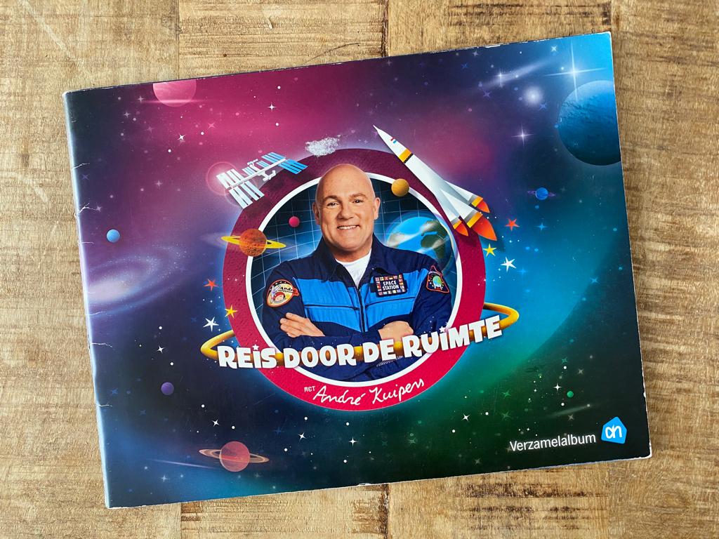 Album over ruimtevaart  André Kuipers 'Reis door de ruimte", Ophalen of Verzenden, Zo goed als nieuw, Plaatjesalbum