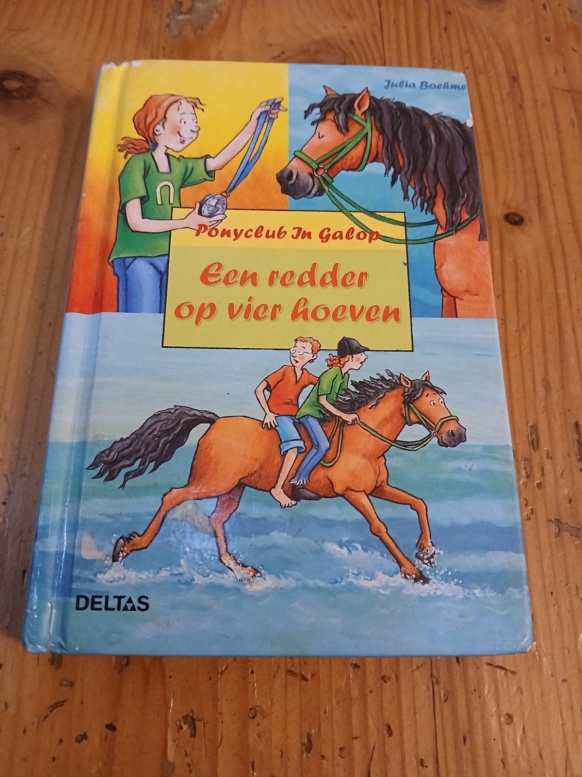 Ponyclub In Galop: Een redder op vier hoeven, Ophalen of Verzenden