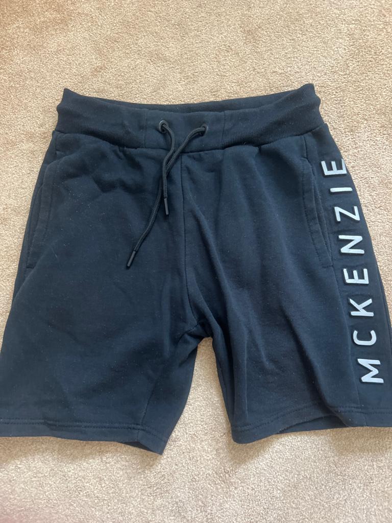 McKenzie Zwarte Sportshorts M, Ophalen of Verzenden, Gedragen, Maat 48/50 (M), Zwart