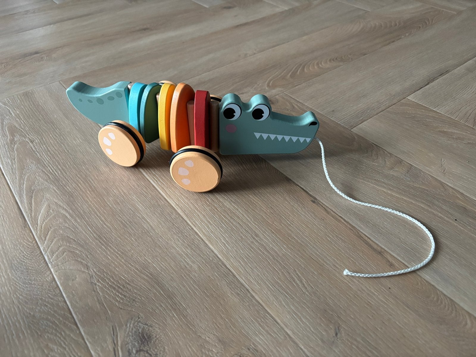 Houten krokodil trekdier met wieltjes, Ophalen, Zo goed als nieuw, Overige typen, Met wieltjes