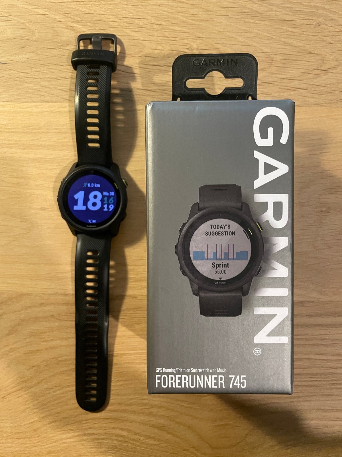 Garmin Forerunner 745 GPS Hardloop/Triatlon Smartwatch, GARMIN, Gebruikt, Stappen, Zwart