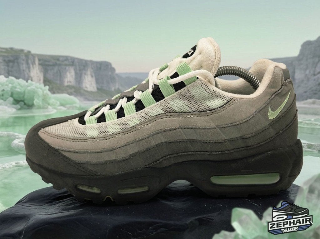 Nike Air Max 95 'Fresh Mint' EU42 2018, Colosseum 1, 1213 NL Hilversum, Nederland, Verzenden, Zwart, Nike