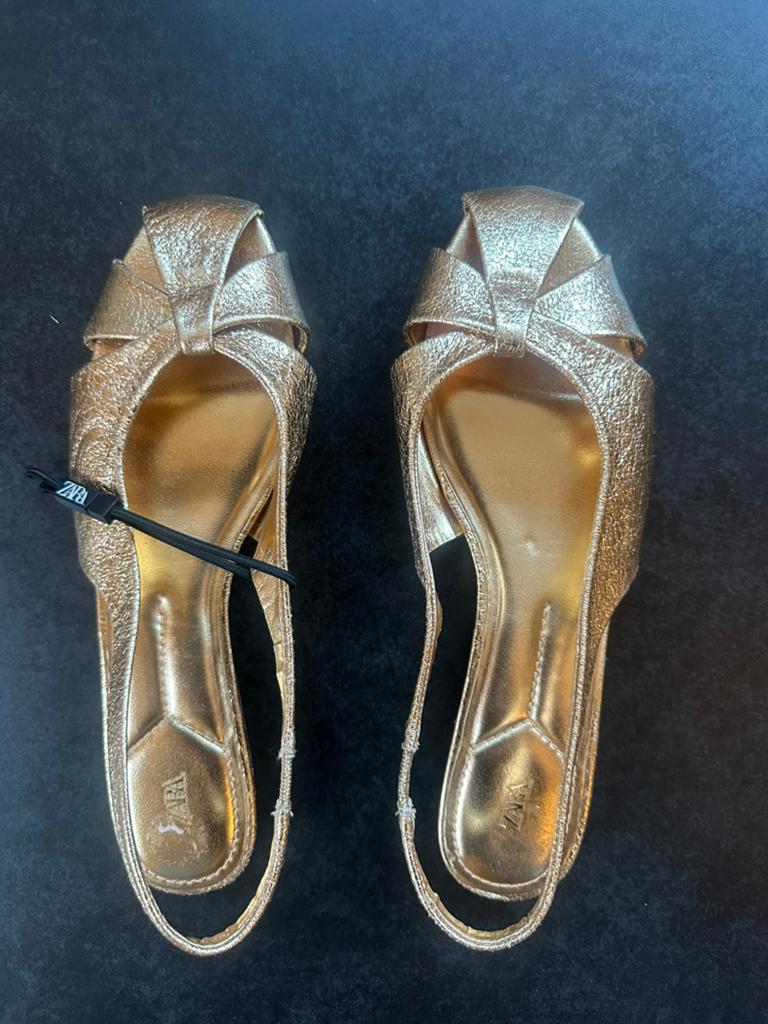 Schoenen, Kleding | Dames, Overige kleuren, Nieuw, Ophalen of Verzenden, Sneakers of Gympen