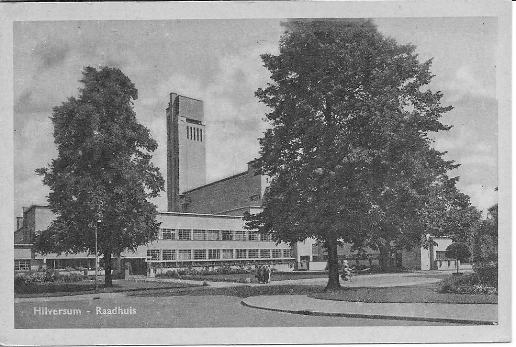 Hilversum Raadhuis., Ophalen of Verzenden, 1940 tot 1960, Ongelopen, Noord-Holland