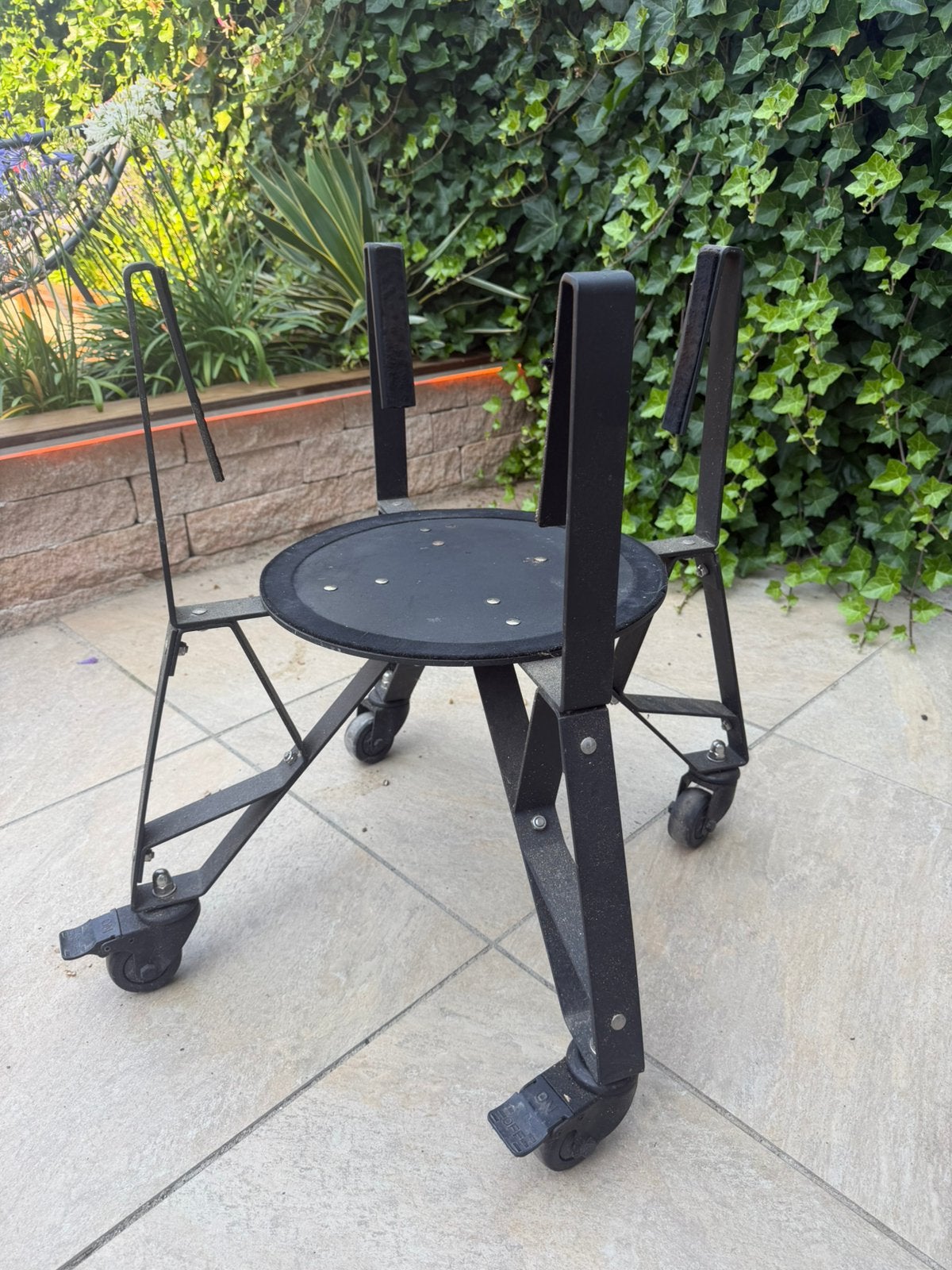 Kamado barbeque standaard, Ophalen