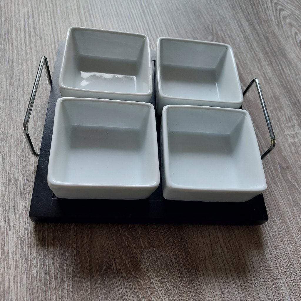 Schaaltjes + tray entree dishes Home Collection hapjes saus, Overige typen, Ophalen of Verzenden, Zo goed als nieuw, Wit