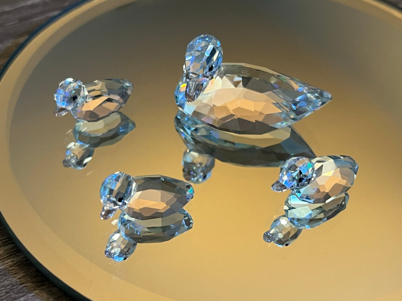 Swarovski Eendenfamilie – Grote Eend met 3 Kuikens, Ophalen of Verzenden, Zo goed als nieuw, Figuurtje