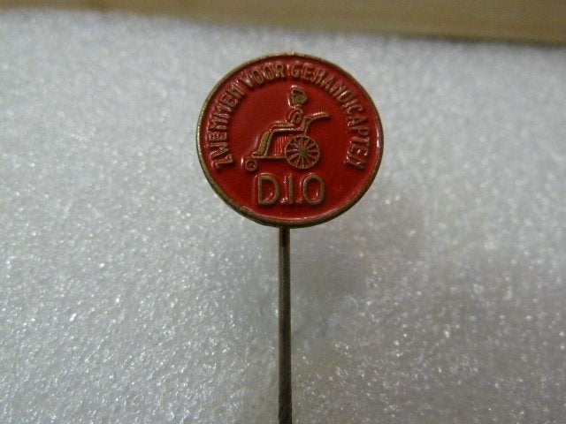 Vintage Speldje: Zwemmen voor Gehandicapten D.I.O., Ophalen of Verzenden, Gebruikt, Overige onderwerpen, Speldje of Pin