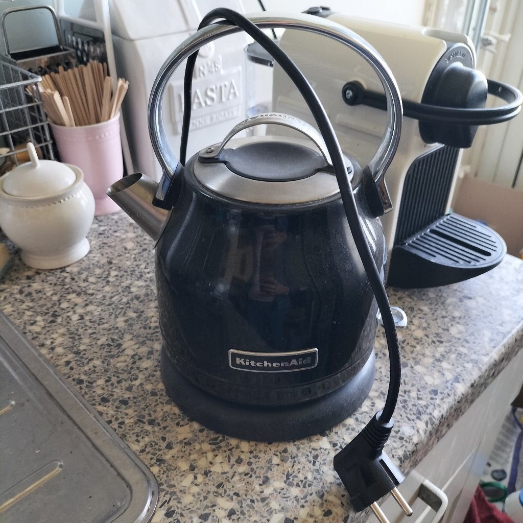 Design Kettle van Kitchen Aid, Witgoed en Apparatuur, Waterkokers, Zo goed als nieuw, 1 tot 2 liter, Rvs, Ophalen of Verzenden