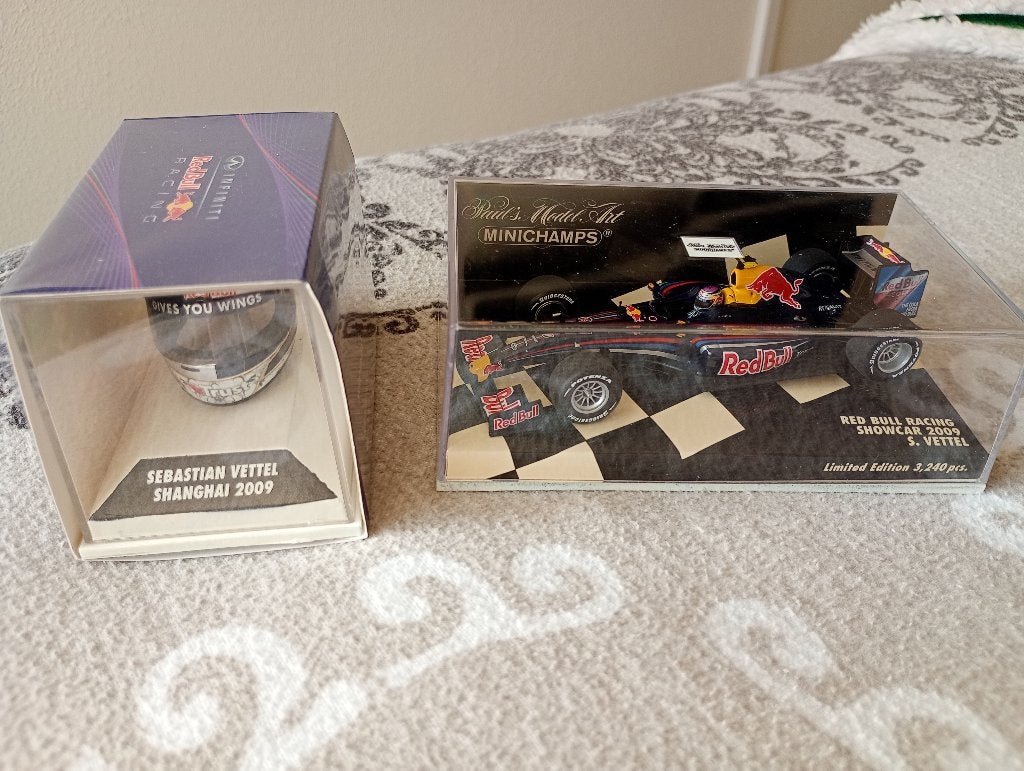 Minichamps Red Bull Racing Sebastian Vettel, Ophalen of Verzenden, Zo goed als nieuw, Auto, MiniChamps