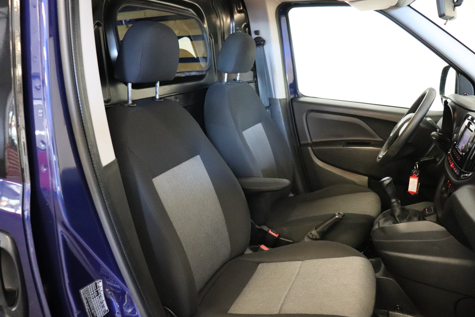 Fiat Doblò Cargo 1.3 MJ EURO6 - Airco - Navi - Cruise - €, Voorwielaandrijving, Stof, Gebruikt, 4 cilinders