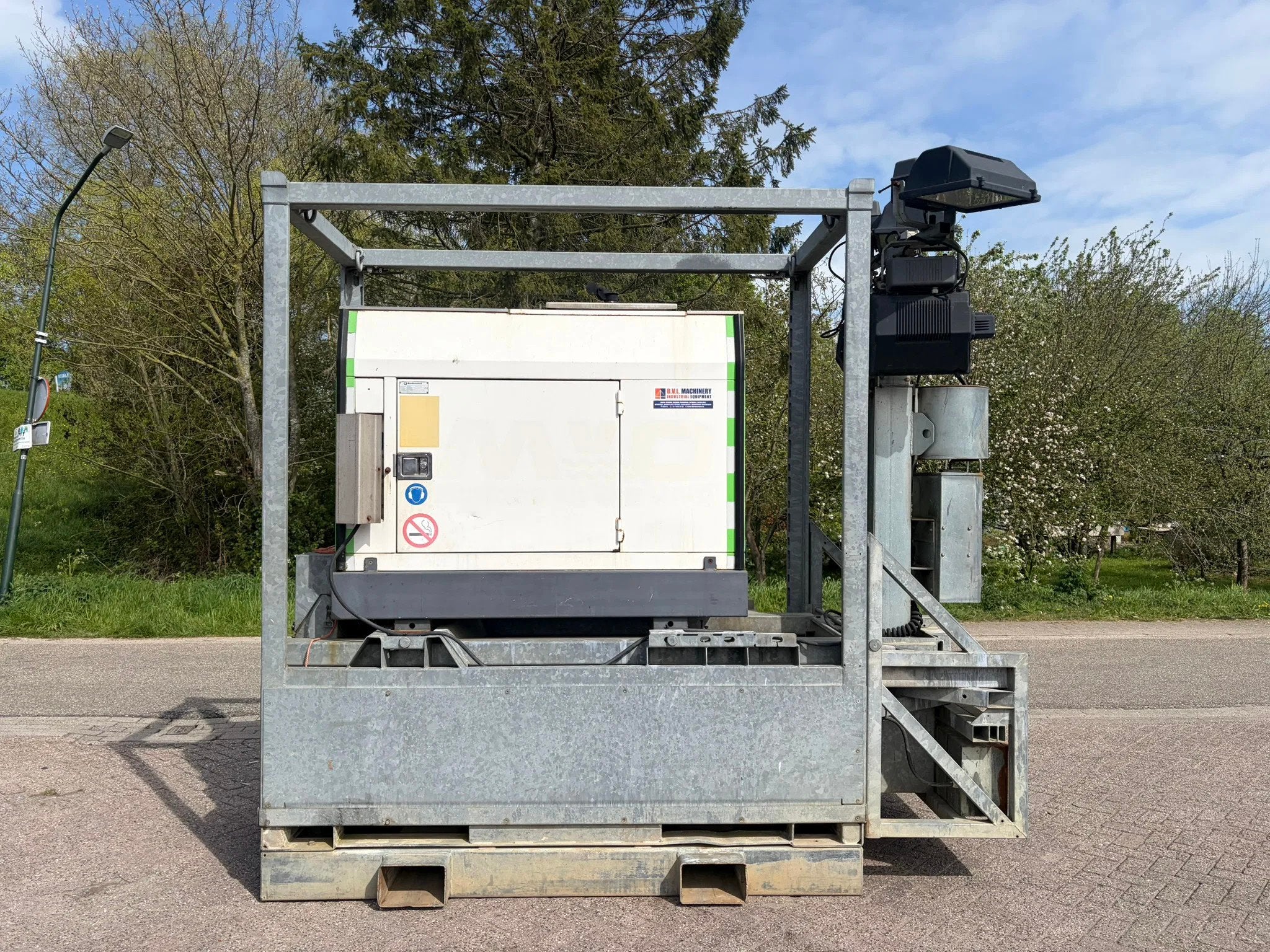 Bredenoord Deutz 22 kVA aggregaat generatorset lichtmast