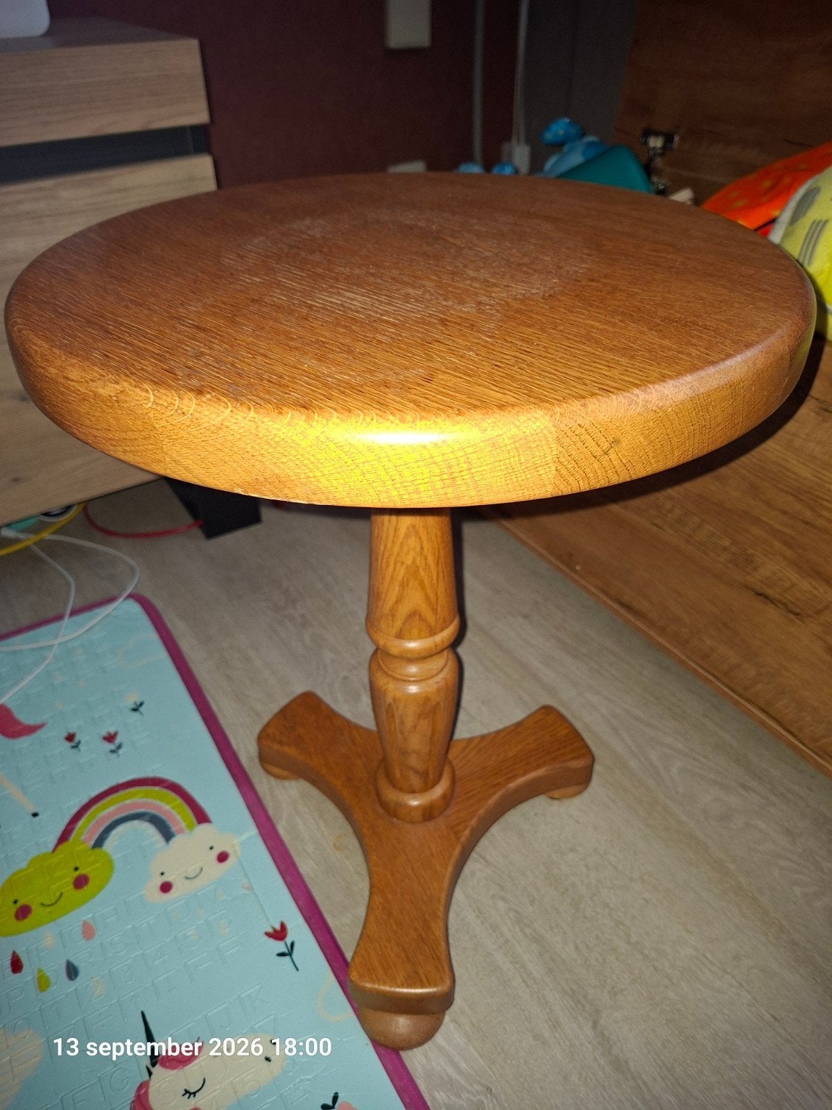 Houten bijzettafel - Rond - Gebruikt, Huis en Inrichting, Ophalen, Minder dan 45 cm, Minder dan 55 cm, Gebruikt