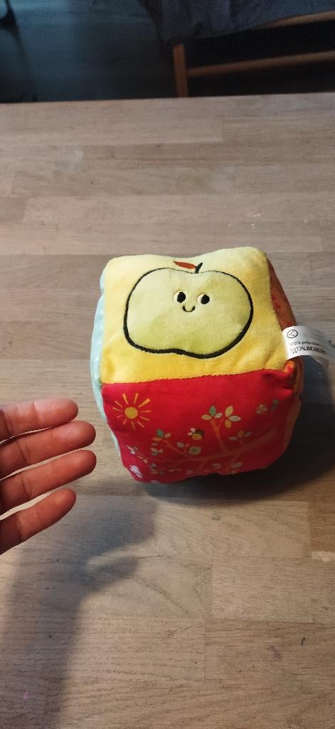 pluche dobbelsteen baby, Ophalen of Verzenden, Zo goed als nieuw, Kraamcadeau