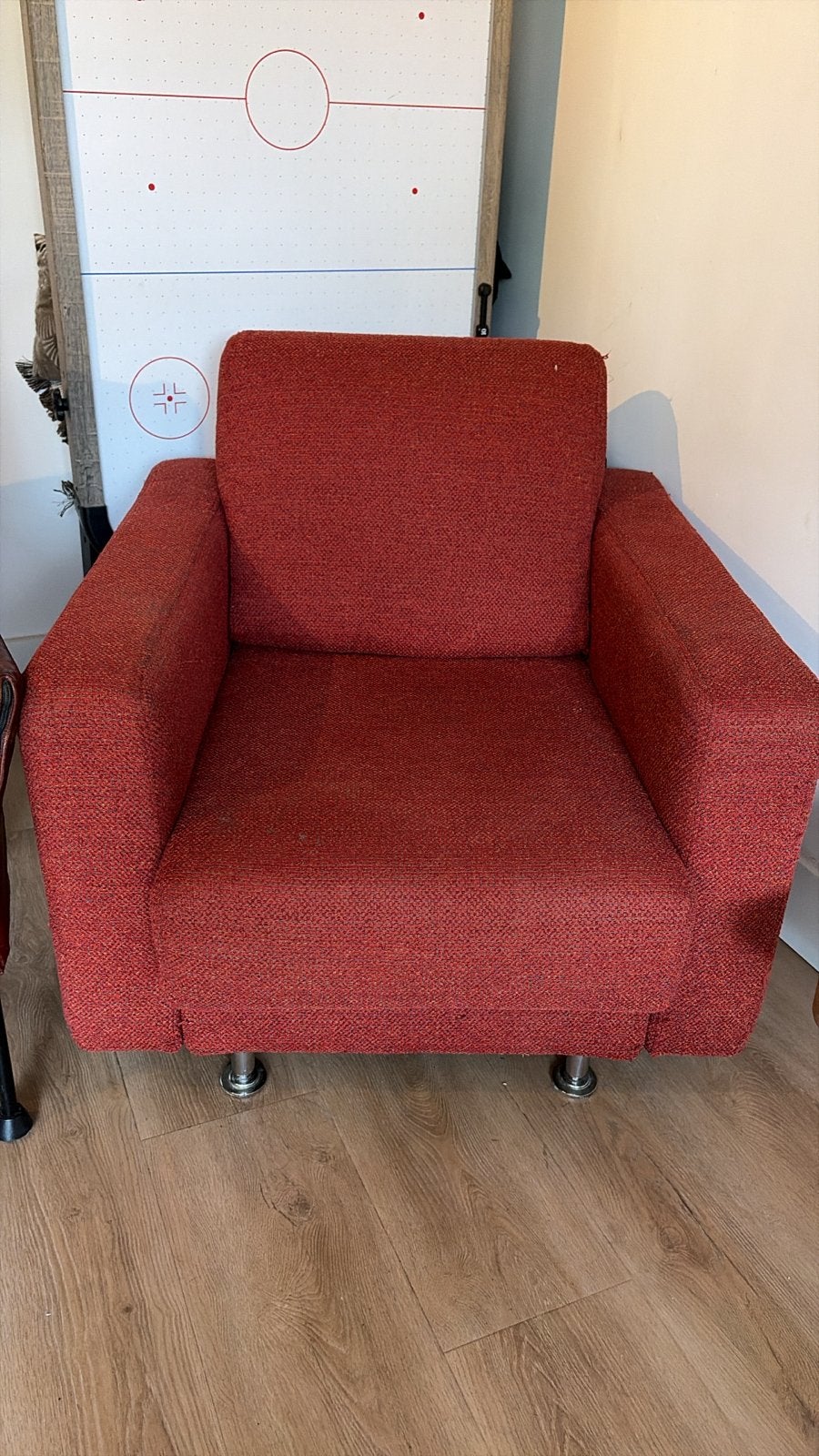 Comfortabele rode fauteuil - Gebruikt, Huis en Inrichting, Ophalen, Gebruikt, Stof, 75 tot 100 cm