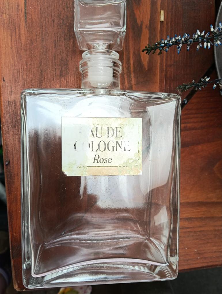 Mooie oude parfumfles Eau de Cologne Rose, 18cm hoog, Ophalen of Verzenden