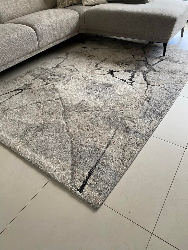 Modern grijs vloerkleed met marmerlook, Ophalen, 150 tot 200 cm, 200 cm of meer, Zo goed als nieuw