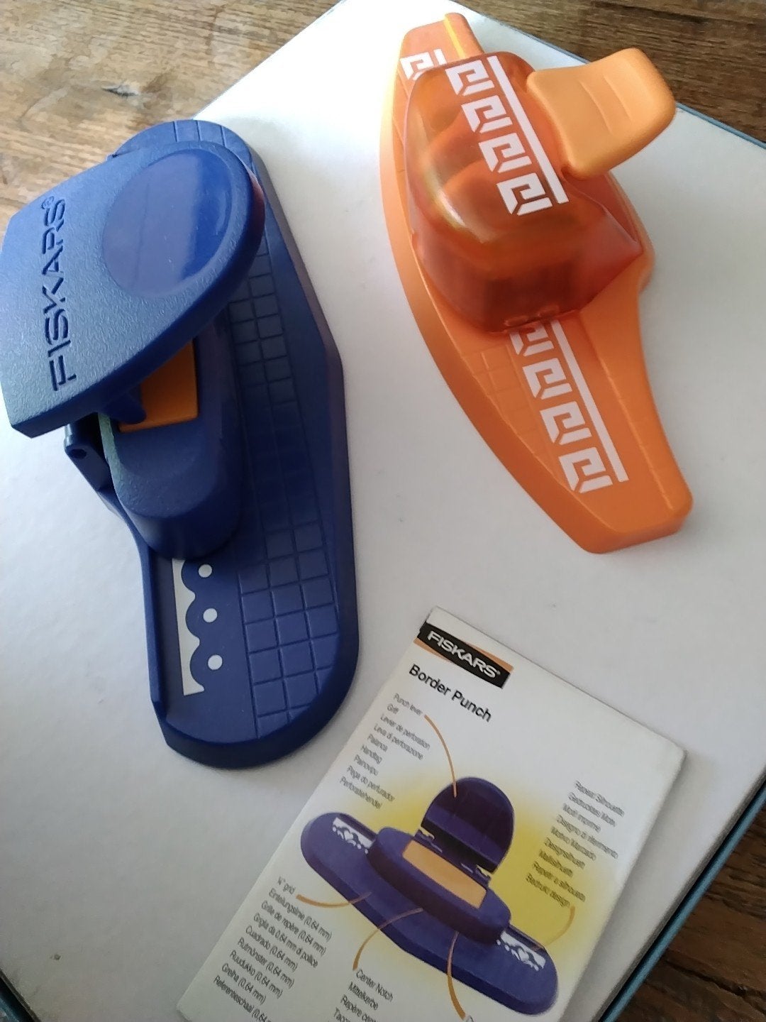 Fiskars ponsen voor randen - set van 2, Gebruikt, Gereedschap of Toebehoren, Meerkleurig, Ophalen of Verzenden