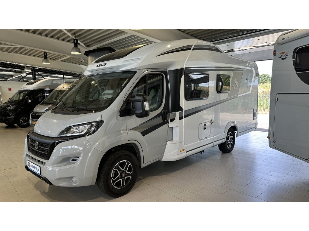 Knaus Sky Wave 60 Years 650 MF Autom-hefbed-luchtvering etc., Caravans en Kamperen, Chemisch toilet, Koelkast, Ringverwarming