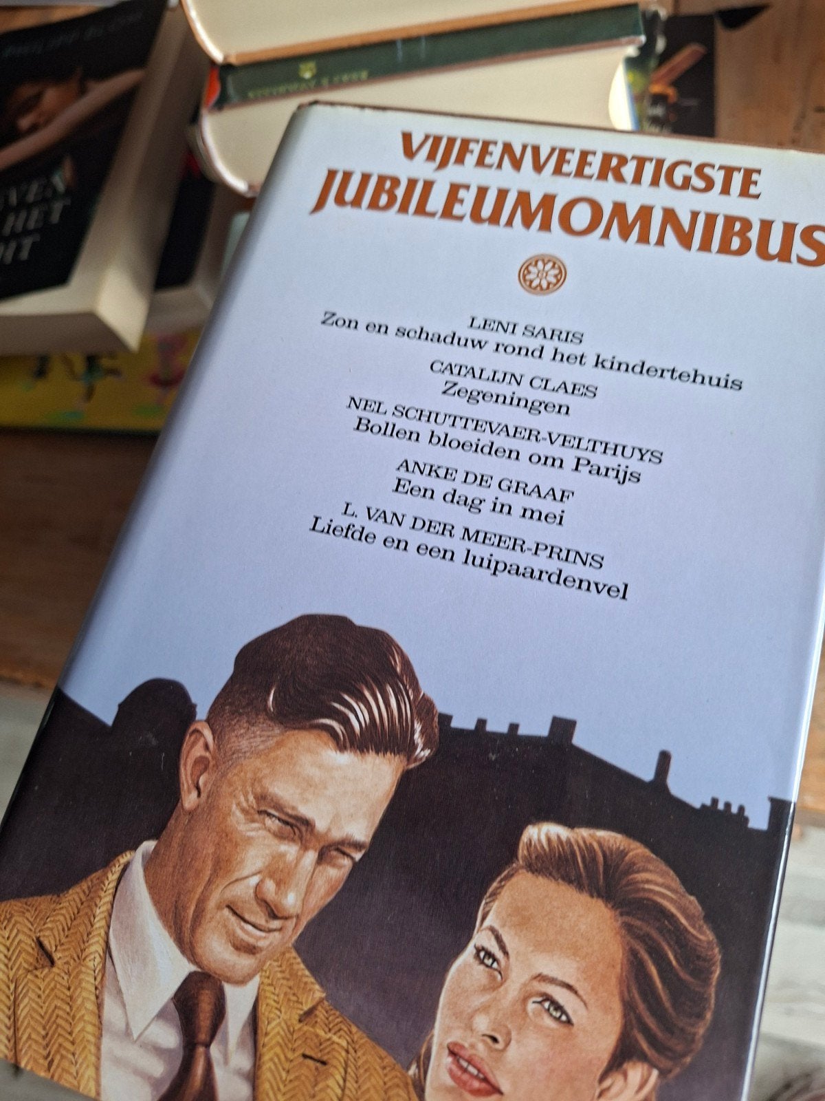 Vijfenveertigste Jubileumomnibus - Diverse Auteurs, Ophalen of Verzenden, Gelezen, Nederland