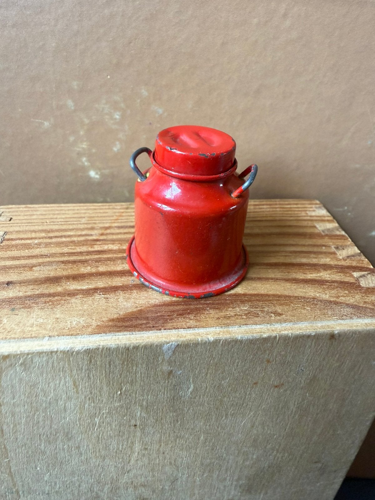 Melkbus bus - hxb 3.1x3cm - metaal, Ophalen of Verzenden, Zo goed als nieuw, Poppenhuis