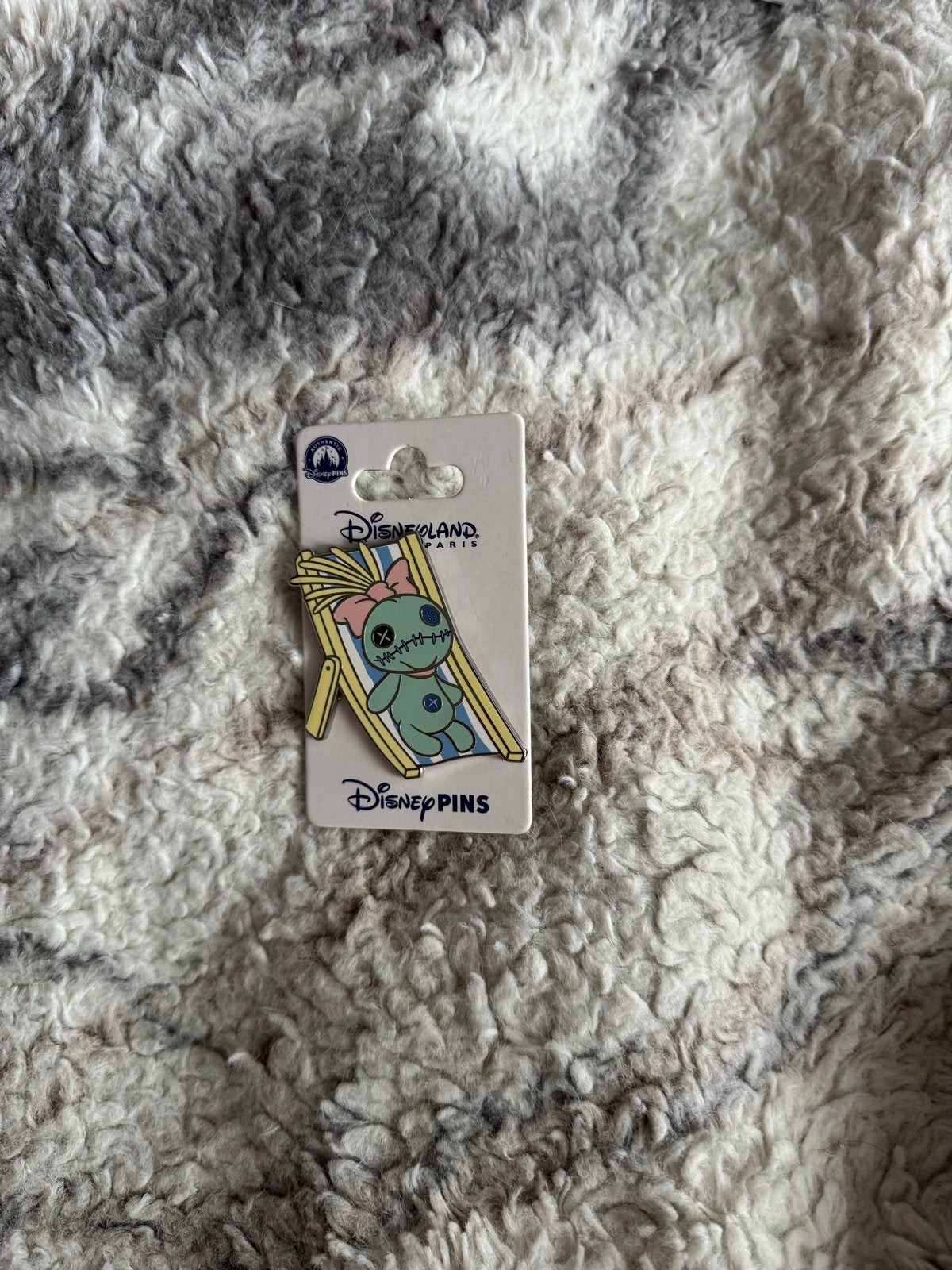 Disney Pins Stitch op Strandstoel Disneyland Parijs, Verzamelen, Disney, Ophalen of Verzenden, Nieuw